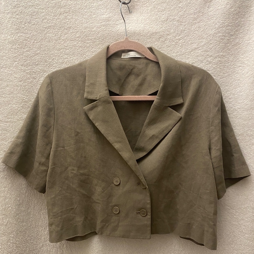 NWT OAK & FORT Olive Green Cropped Linen Blouse